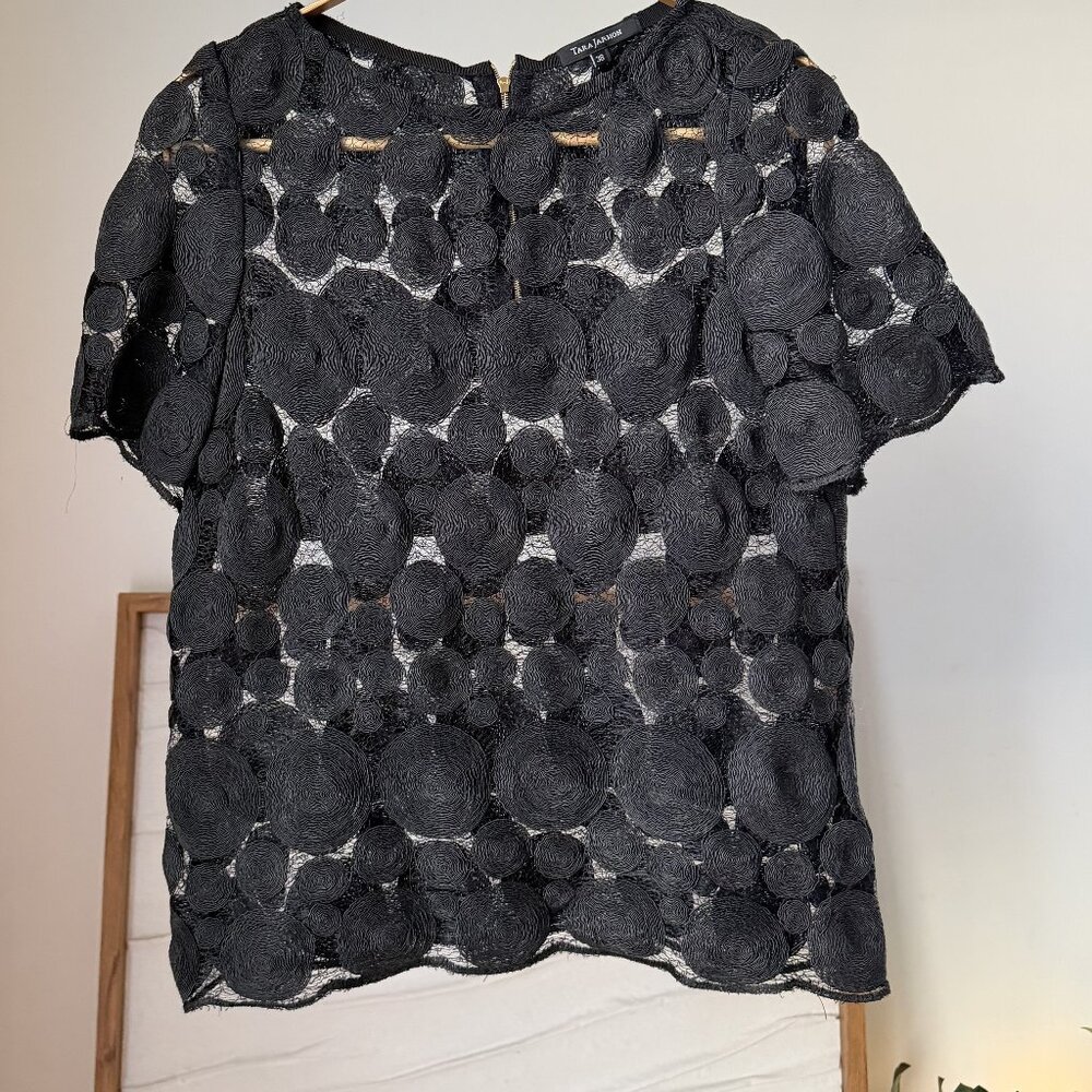 GORGEOUS Women's TARA JARMON Black Lace Sheer Webbed Top Shirt Blouse Size 38 S
